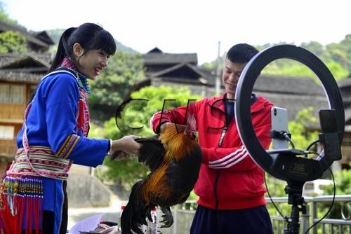 【聯(lián)合日報(bào)】廣西龍勝:"直播帶貨"助力農(nóng)產(chǎn)品銷售